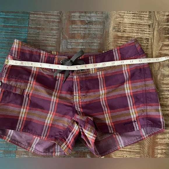 Patagonia Women’s Board Shorts - Picture 5 of 8
